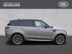 Fahrzeugabbildung Land Rover Range Rover Sport Diesel D300 Dynamic HSE