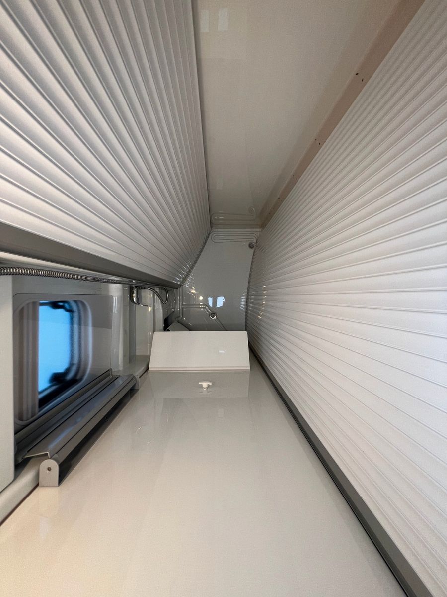 Fahrzeugabbildung Malibu Van first class - two rooms GT skyview 640 LE RB