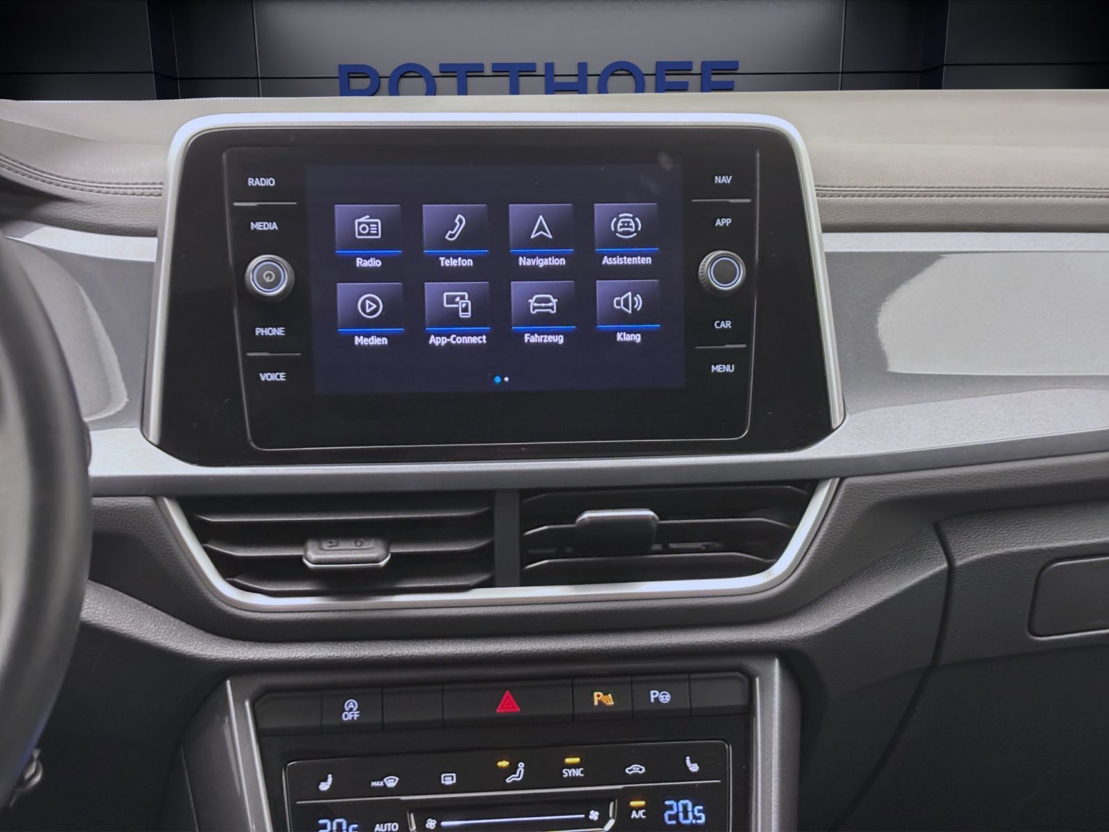 Volkswagen T-Roc - Bild 14