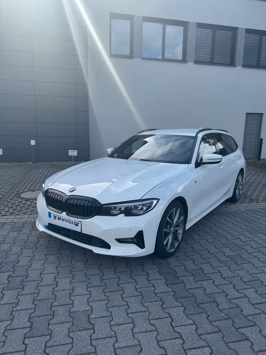 BMW 318d Touring Sport Line mit Garantie &amp; Service 
