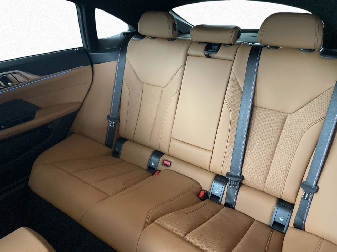 BMW i4 - Bild 16