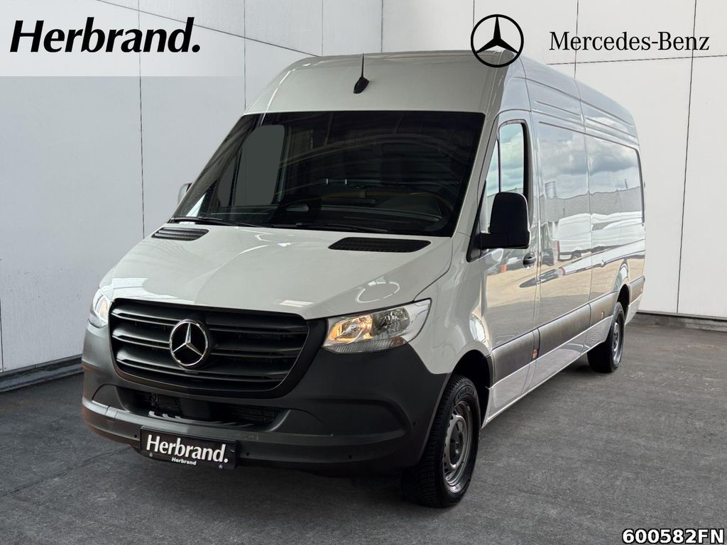 Image of Mercedes-Benz Sprinter