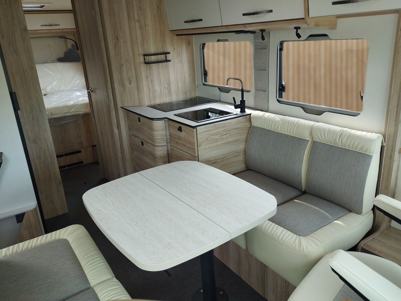 Fahrzeugabbildung Eura Mobil Integra Line IL 720 QF MondialMarkise8-Gang Aut.