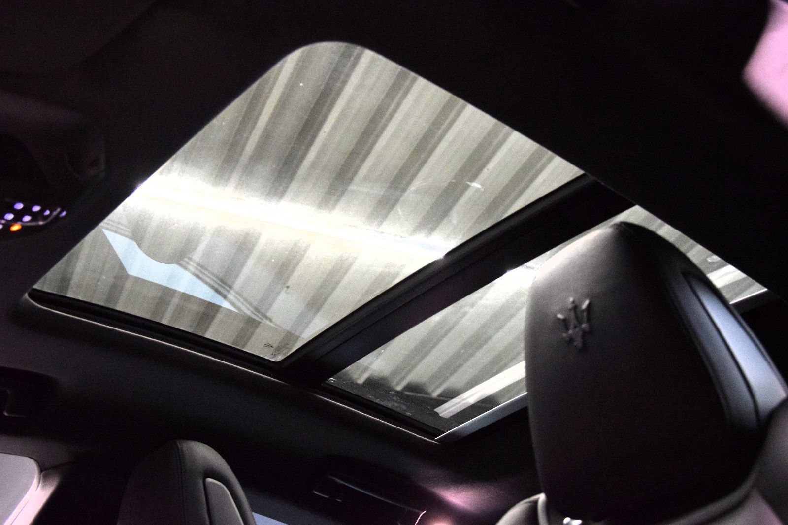 Fahrzeugabbildung Maserati Levante GranSport Pano Luft Trofeo Optik 21"