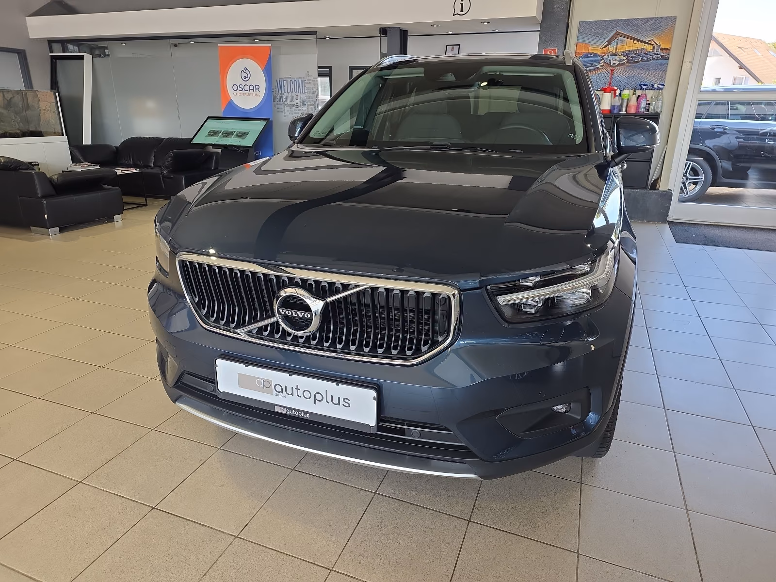 Volvo XC40 T3 Momentum Pro ACC BLIS AHK Kamera LED SHZ