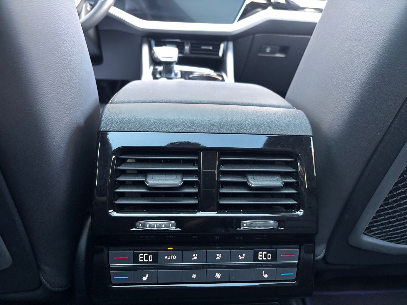 Volkswagen Touareg - Bild 20