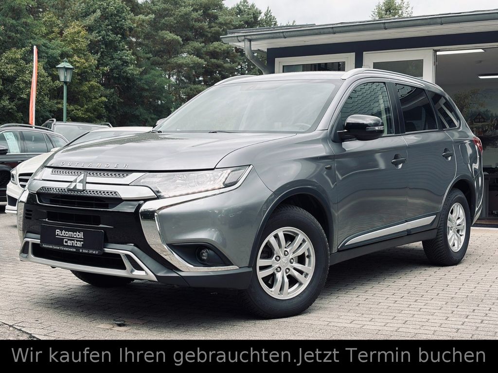 Image of Mitsubishi Outlander