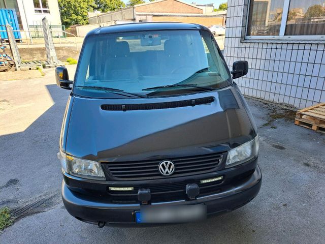 Volkswagen VW Multivan 2,5 TDI