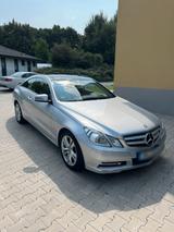 Mercedes-Benz Mercedes E Klasse Coupé 250 - Mercedes 250 mit Anhängerkupplung