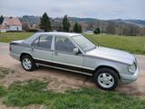 Mercedes-Benz E 230,W124,TÜV 2027, 193tkm,Garagenwagen,BJ 1987 - silberne Mercedes-Benz E 230