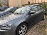 Volkswagen VW Jetta 1.2 TSI BlueMotion Technology Com... - VW Jetta von privat