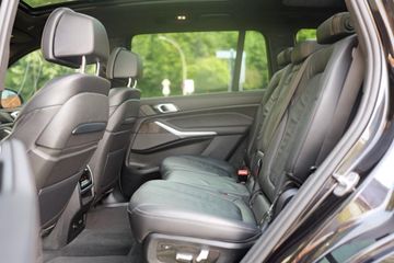 BMW X7 - 9