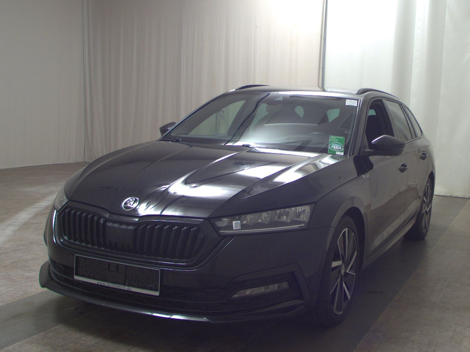 Skoda Octavia Combi 2.0 TDI Sportline Navi LED Virtual imagem 2
