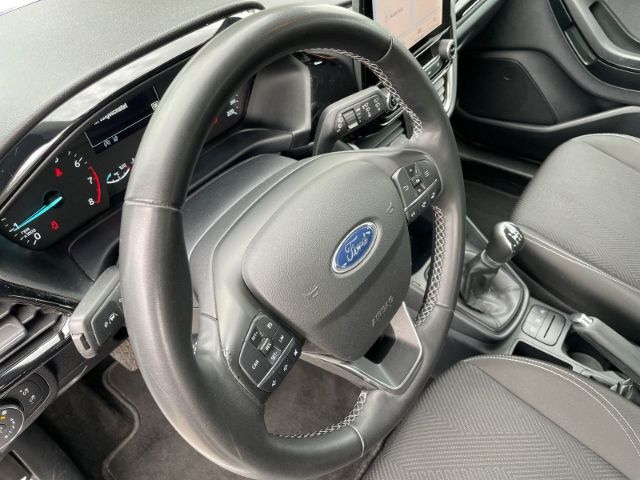 Fahrzeugabbildung Ford Fiesta 1.1 Cool & Connect Sitzheizung, DAB, Temp