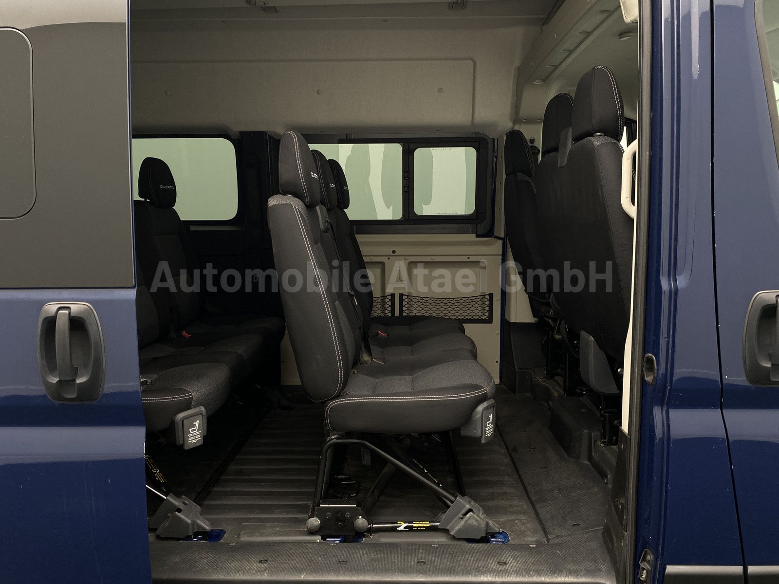 Fahrzeugabbildung Fiat Ducato 140 Erdgas Kombi MAXI 9-SITZE (4012)