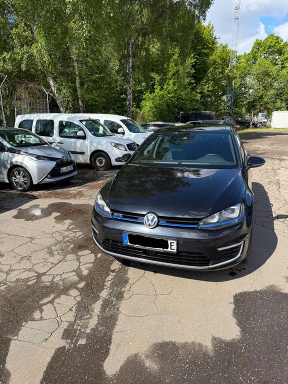 Image of Volkswagen Golf
