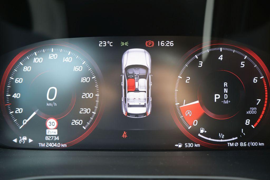 Volvo XC40 T4 AWD Geartronic R-Design|NAVI|R-CAM|BLIS|