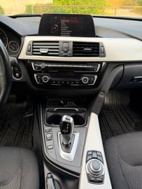 BMW 318 - 12