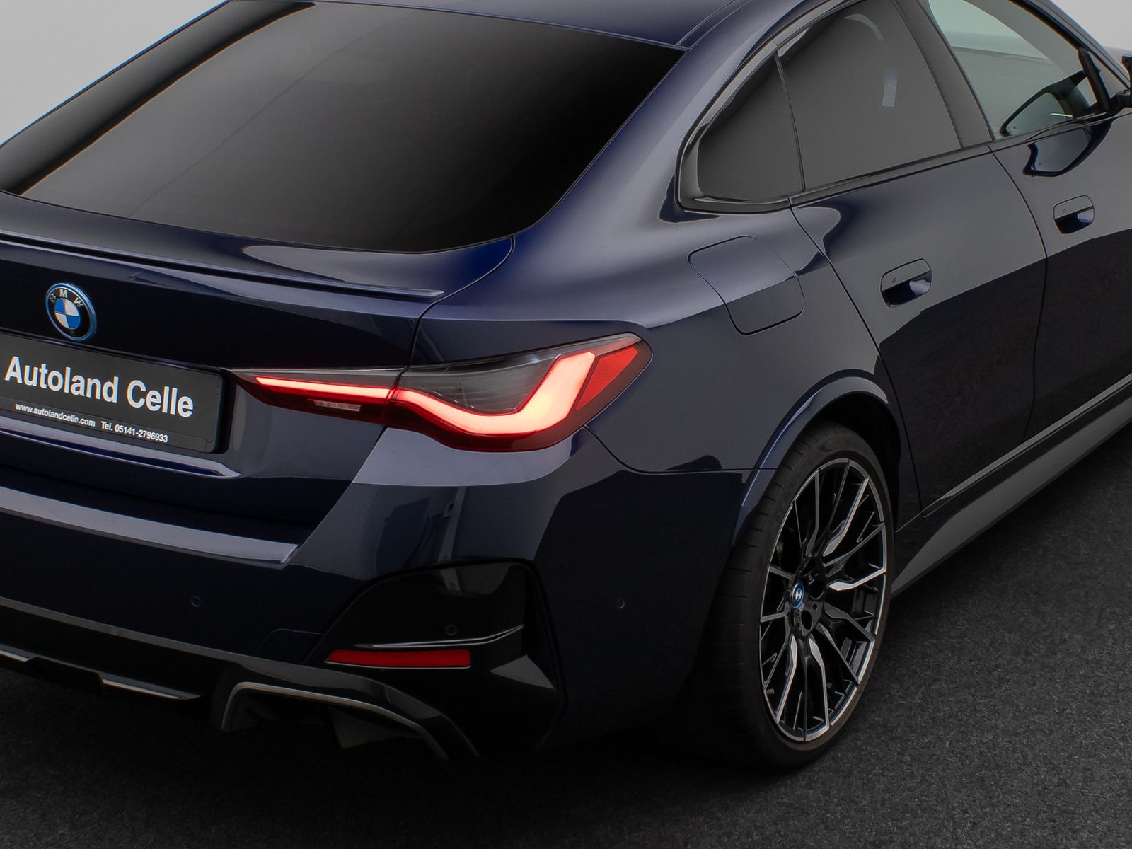 Fahrzeugabbildung BMW i4 M50 Gran Coupé 360°DAB HUD H/K Glasdach 20Zol