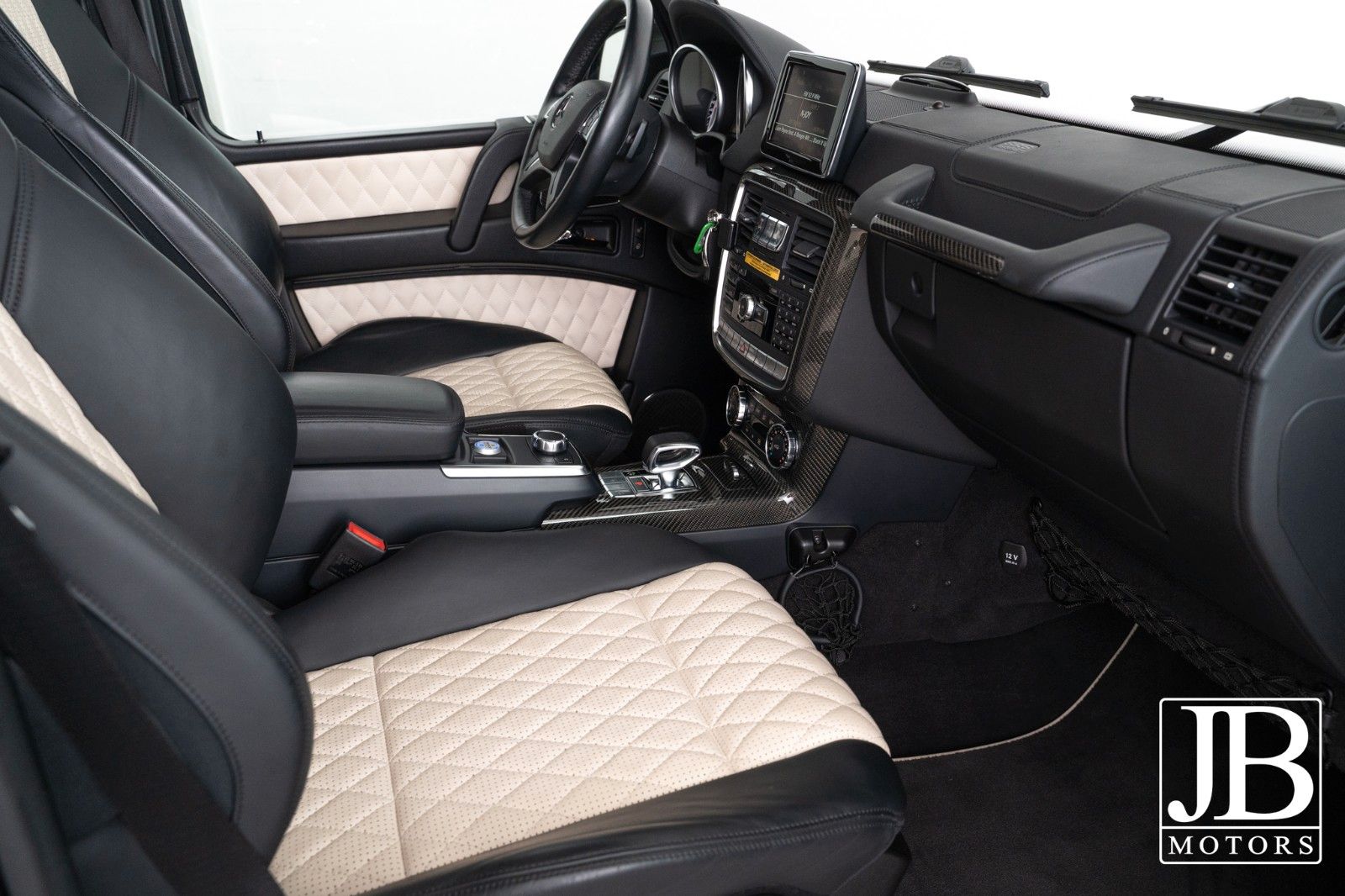Fahrzeugabbildung Mercedes-Benz G63 AMG Designo Brabus TV Carbon