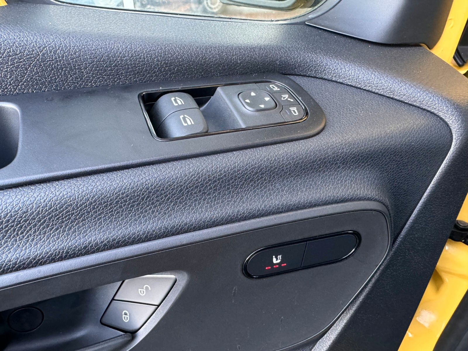 Fahrzeugabbildung Mercedes-Benz Sprinter 315 CDI 9G AHK Schwing Stdheiz