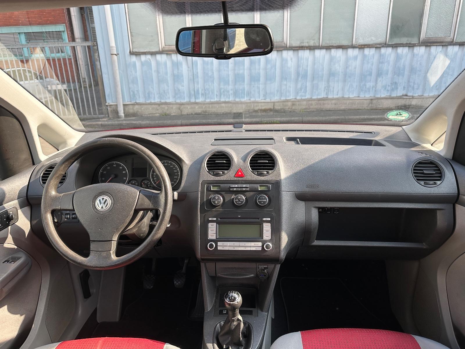 Volkswagen Caddy 1.4 Life Team Caddy 7-Sitze