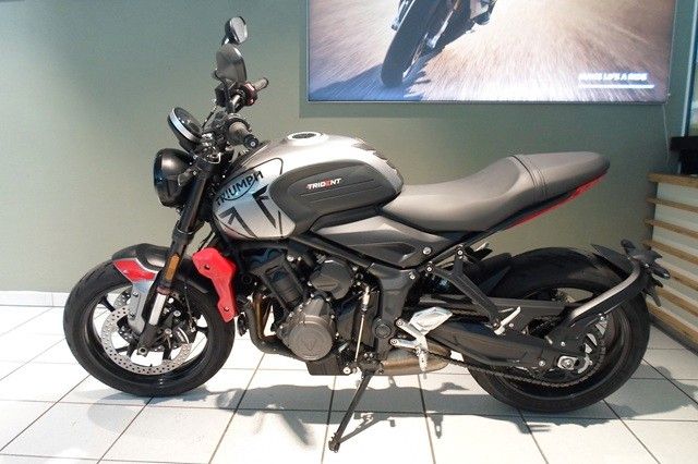 Fahrzeugabbildung Triumph Trident 660 nur 3778KM