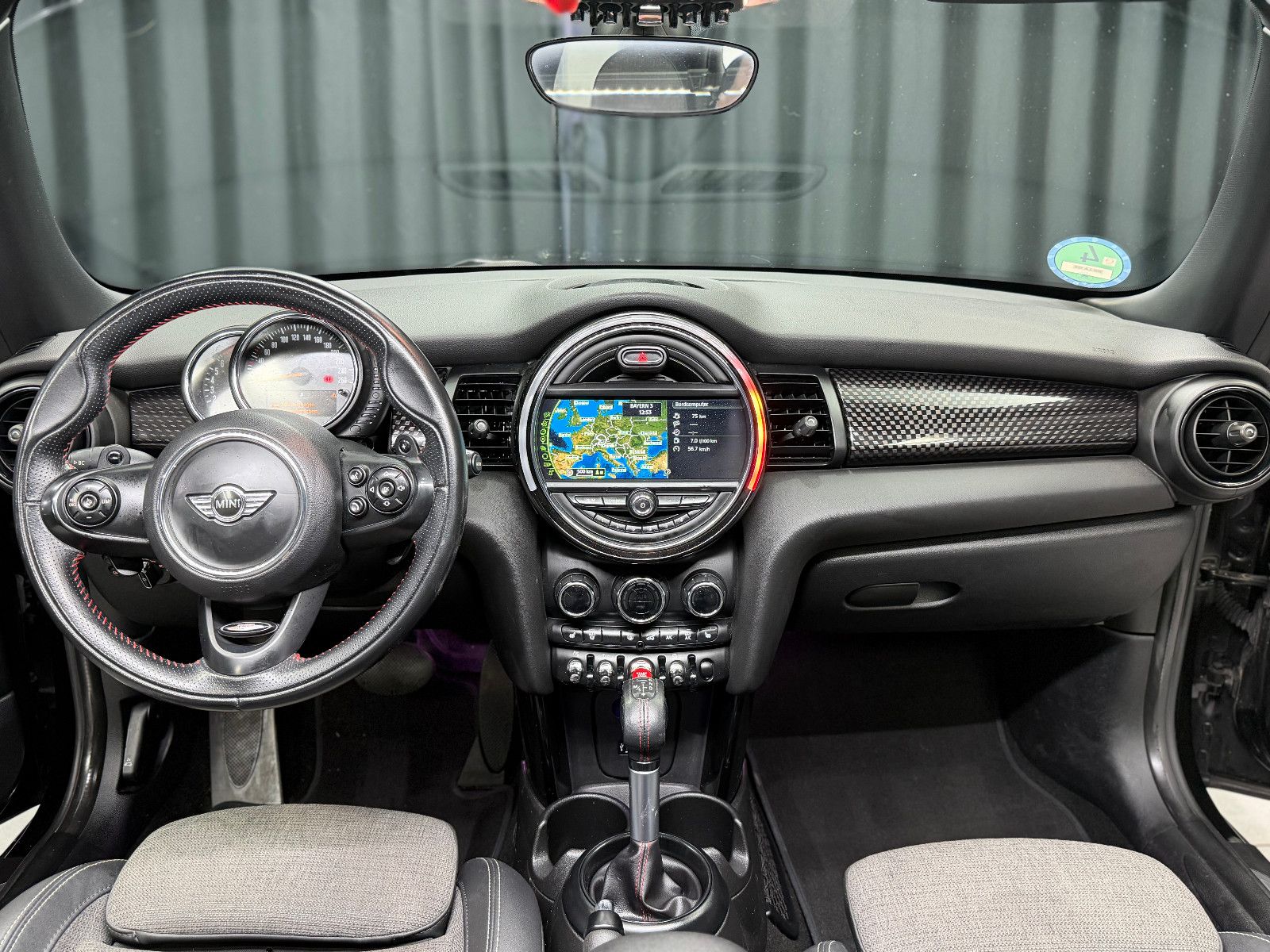 Fahrzeugabbildung MINI MINI Cooper S |1.HAND|AUTOMATIK|PANO