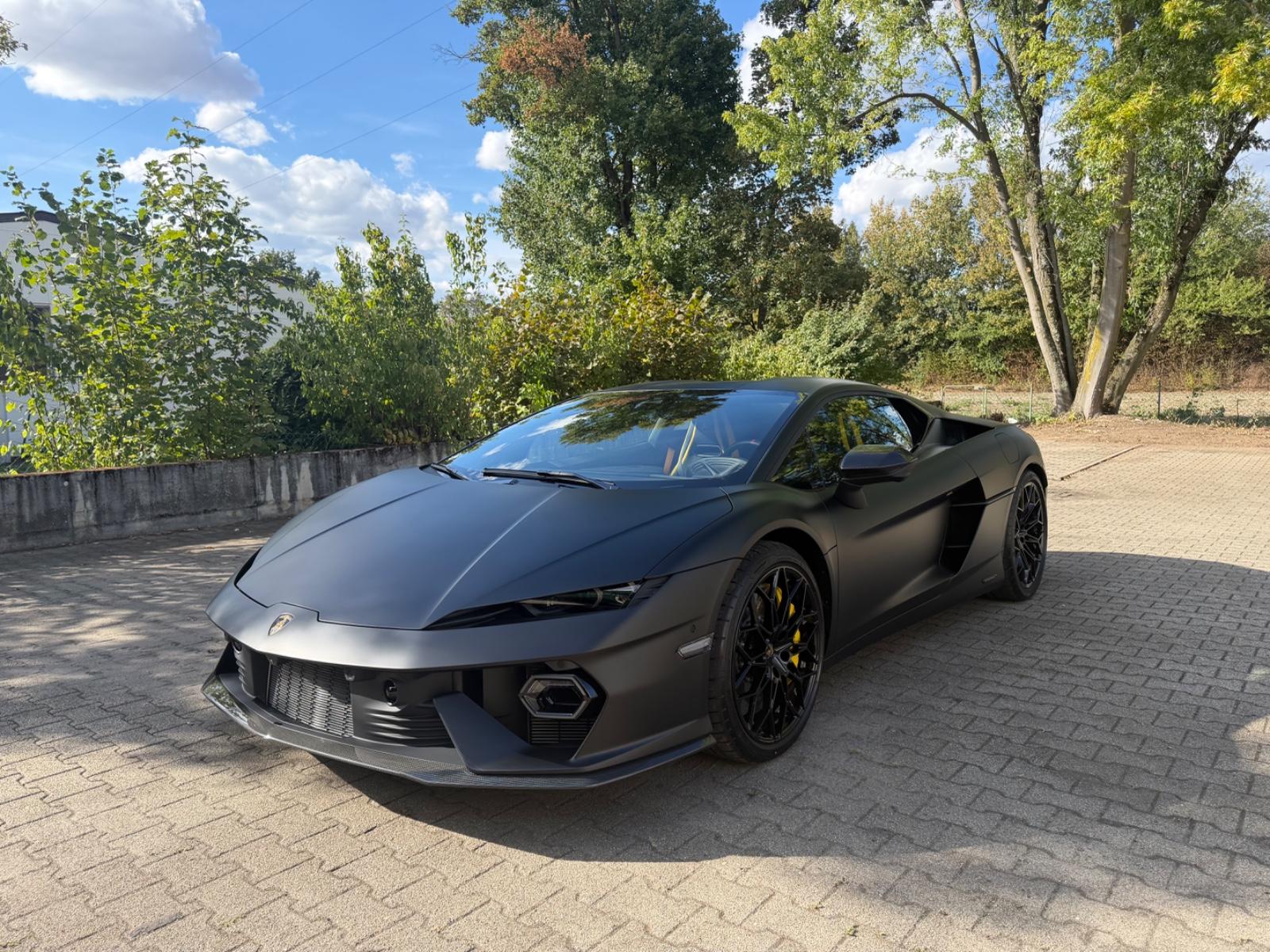 Lamborghini Temerario V8