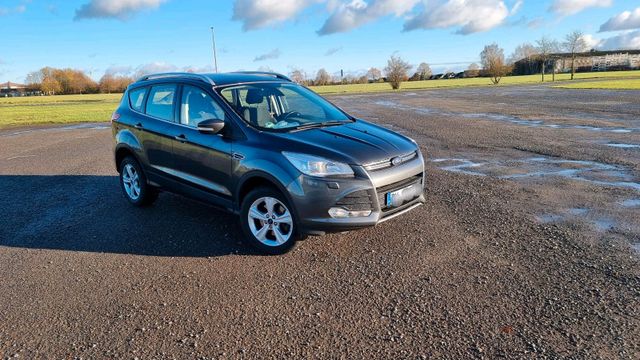 Ford Kuga 2.0 TDCI Automatik AHK