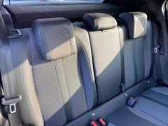 PEUGEOT 2008 1.2  Navi Kamera Sitzheizung AHK