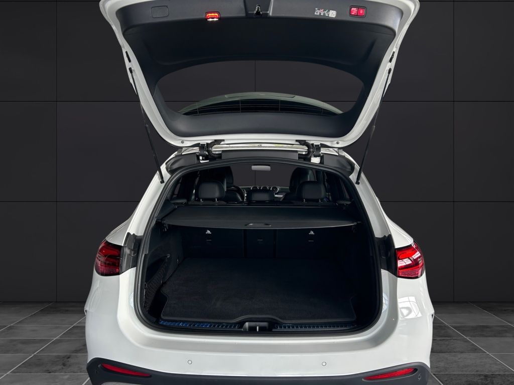 Mercedes-Benz GLC 300 e 4M AMG Night 20'' Digital Burmester foto 15