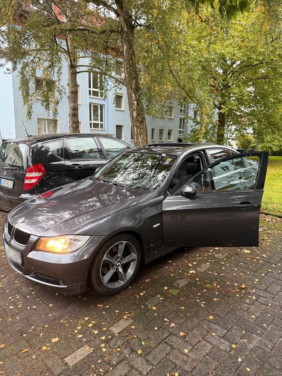 BMW 320