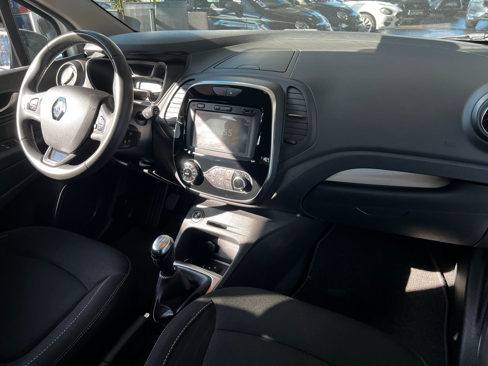 Fahrzeugabbildung Renault Captur Limited SHZ KLIMA ALU