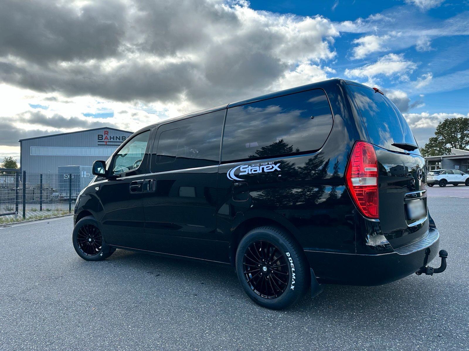 Hyundai H-1 Starex