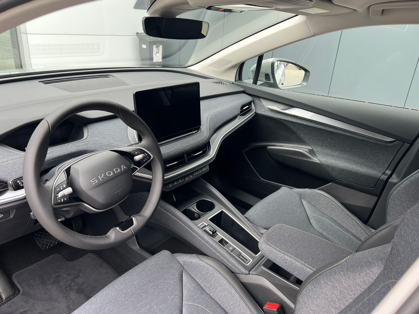 Fahrzeugabbildung SKODA Elroq 60 *AHK, Navi, KESSY*