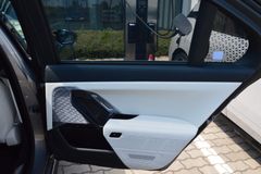 BMW M760 – 20 / 24