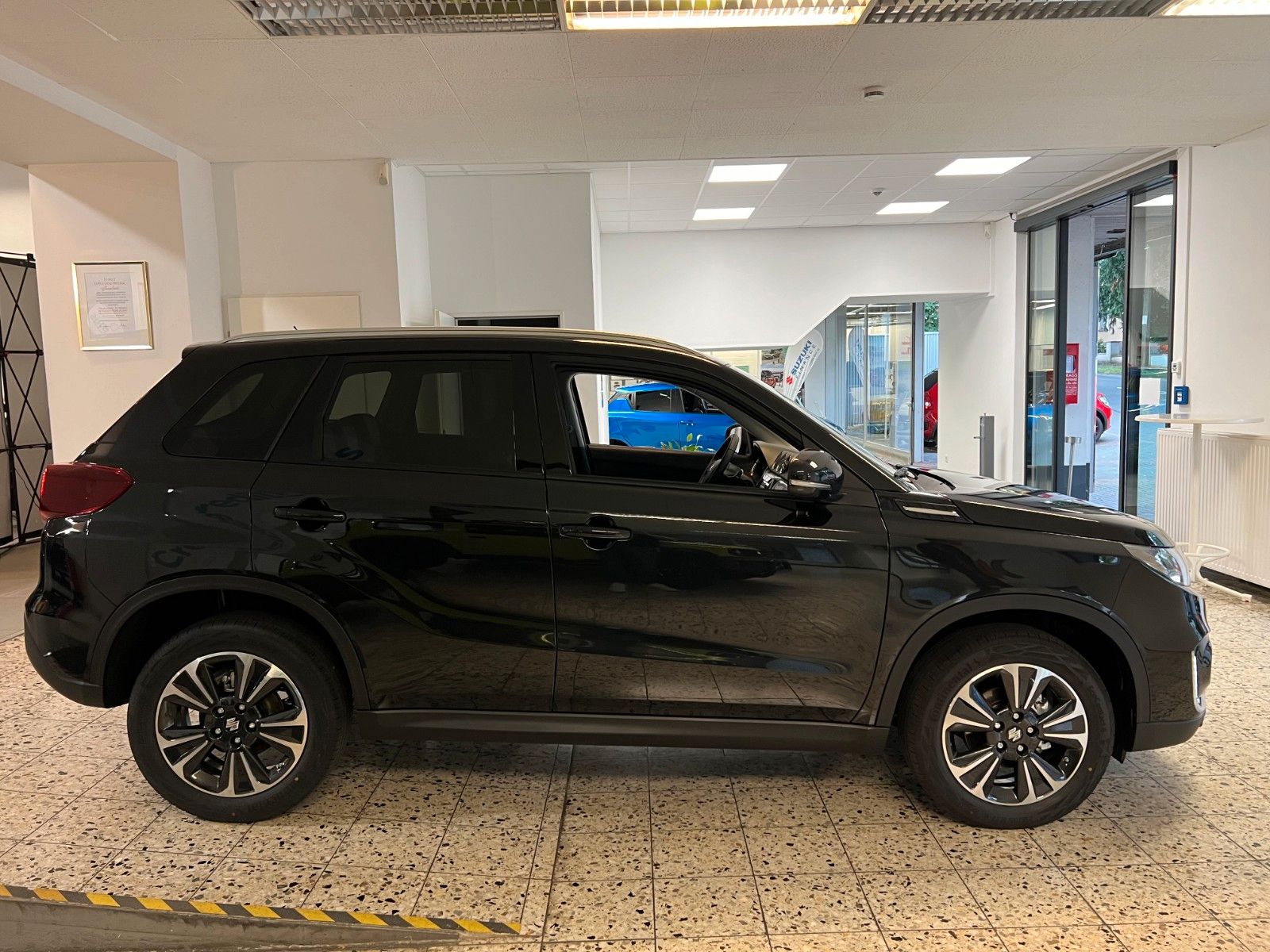 Fahrzeugabbildung Suzuki Vitara 1.5 Comfort+ Allgrip AGS ACC