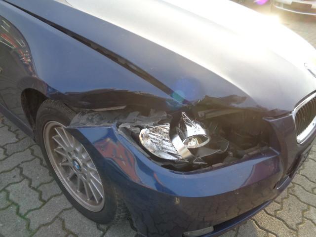 BMW 318 2011 — photo 5