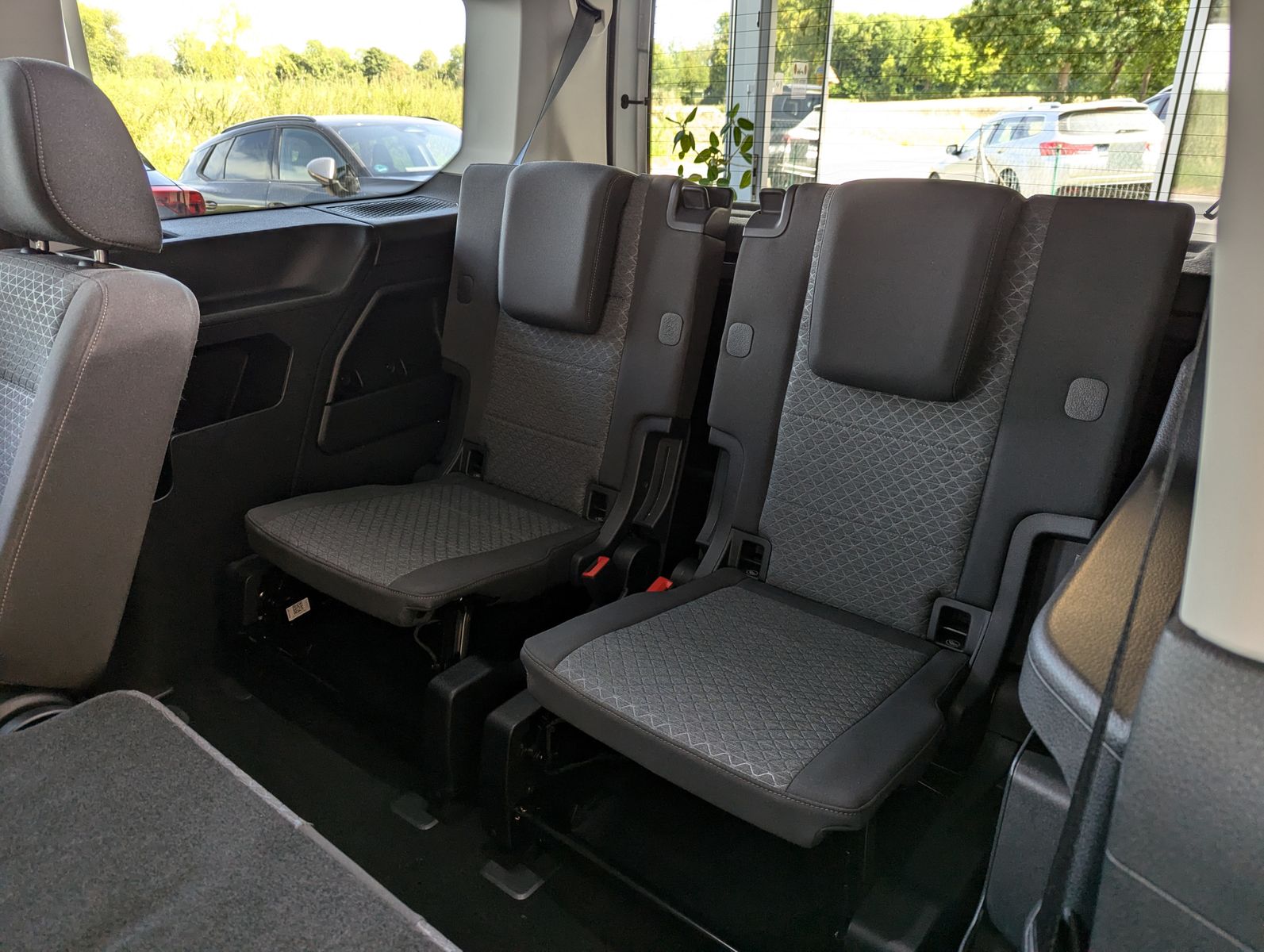 FORD Tourneo Connect L2 Titanium 7-Sitze LED Cam AHK - Image 14