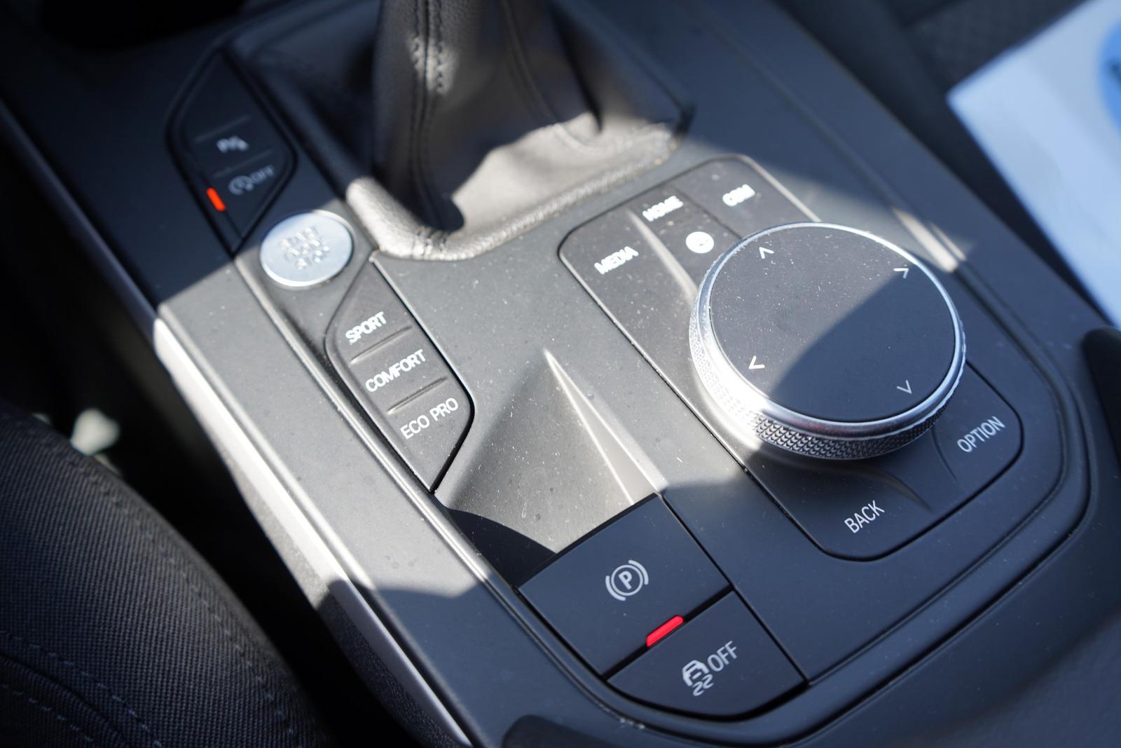 BMW 118 i Advantage Navi PDC Klimaaut. Tempomat DAB, миниатюра 19