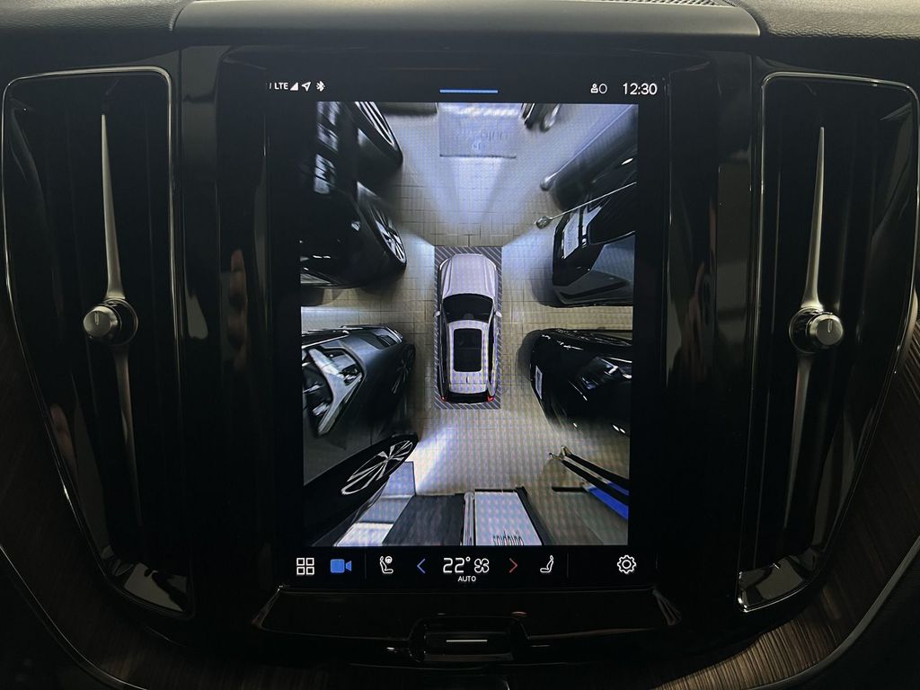 Volvo XC60 B4 (D) Plus Dark AWD ACC BLIS Pano AHK 360°