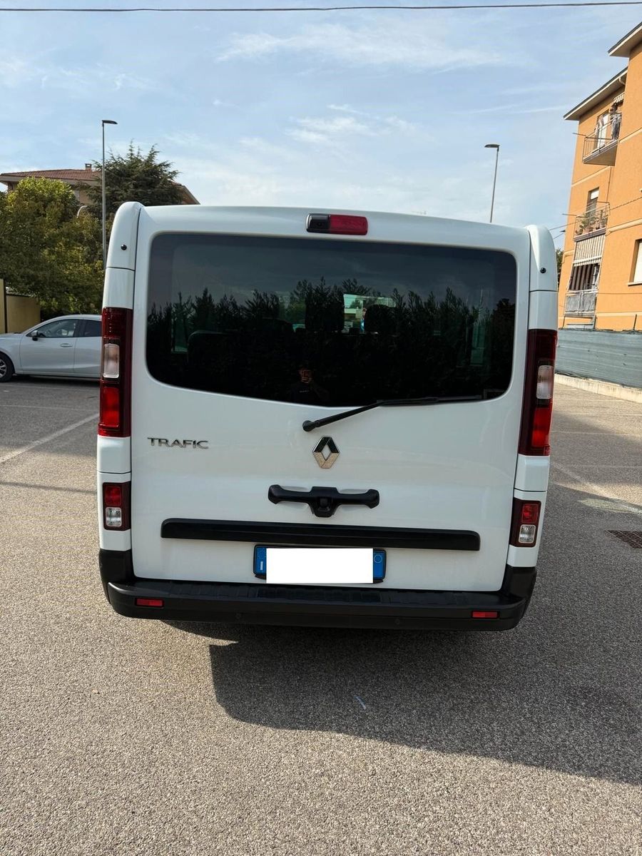 Other Renault Trafic 2.0 dCi - 9 POSTI - NAV - 12 MESI imagem 3