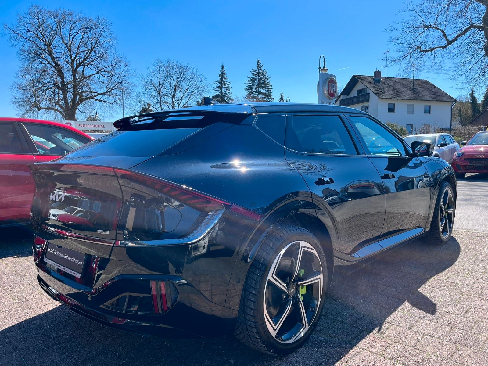 Fahrzeugabbildung Kia EV6 GT 4WD 8fach Alu Meridian Sitzheizung uvm.