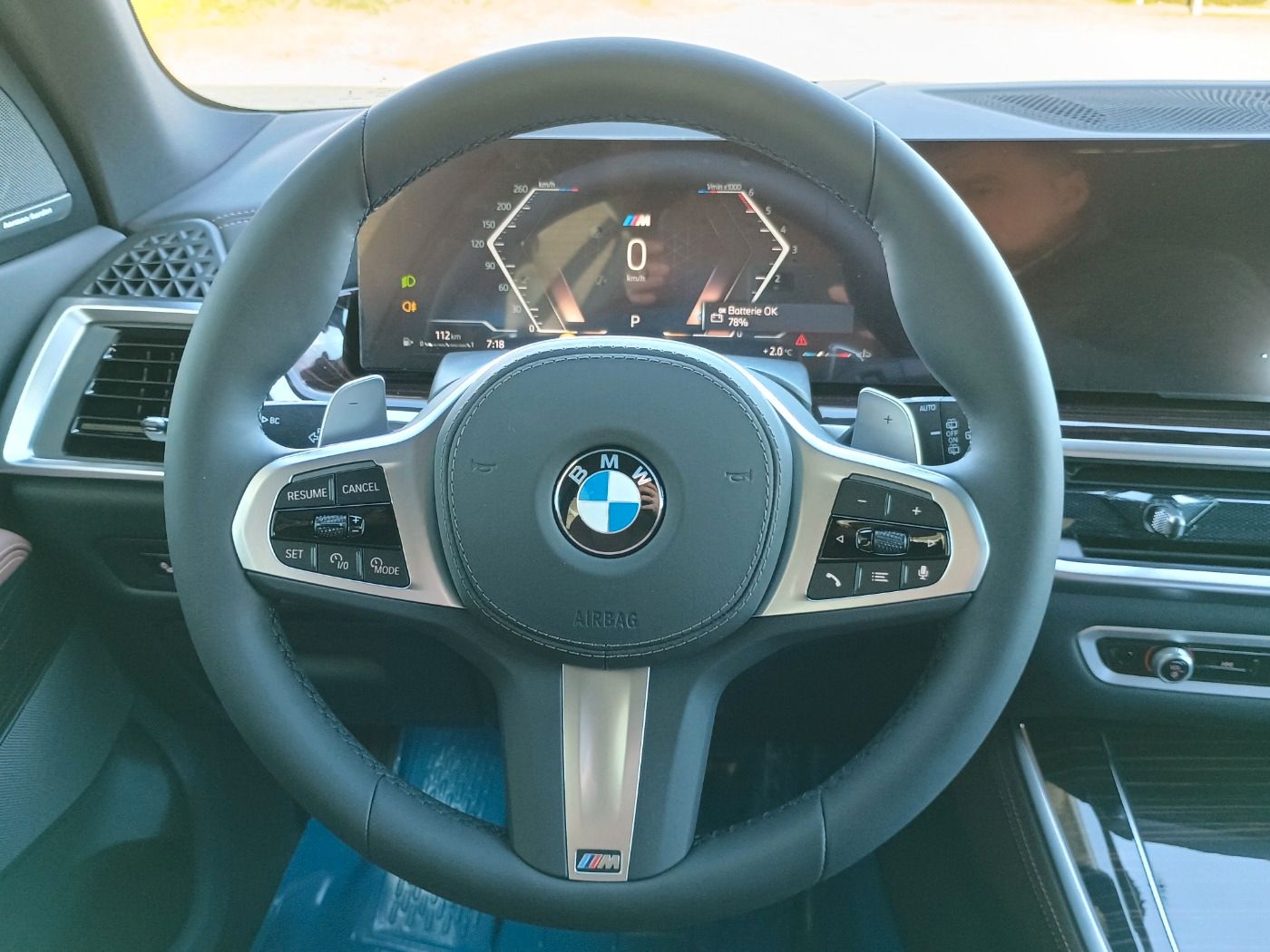 Fahrzeugabbildung BMW X5 xDrive30d M-Sportpaket AHK/DA-PROF/HUD/HK/360