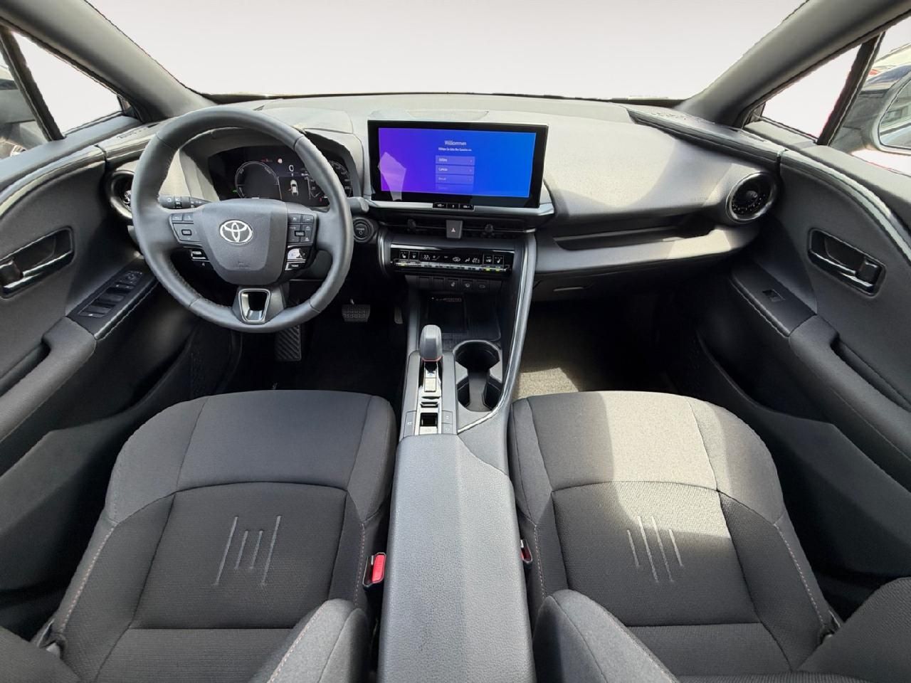 Fahrzeugabbildung Toyota C-HR Hybrid FWD Teamplayer