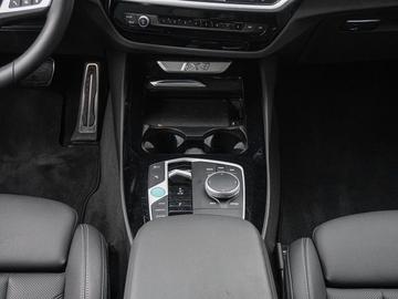 صورة مصغرة 11 لـ 2024 BMW IX3