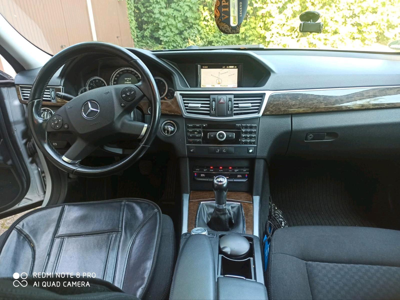 Mercedes-Benz 200 2010 — photo 7