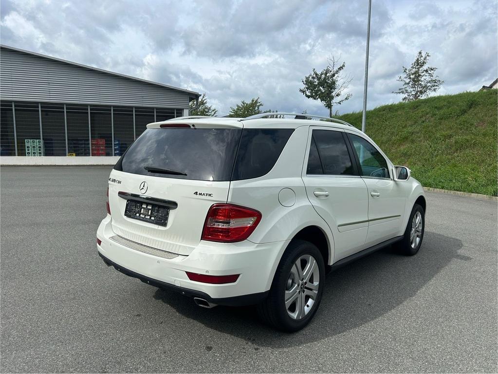 Mercedes-Benz ML 320