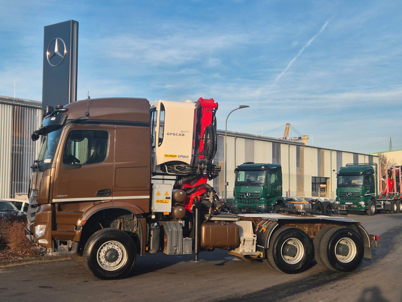 Fahrzeugabbildung Mercedes-Benz Arocs 3351 LS 6x6 Palfinger S260Z96 Y Crane